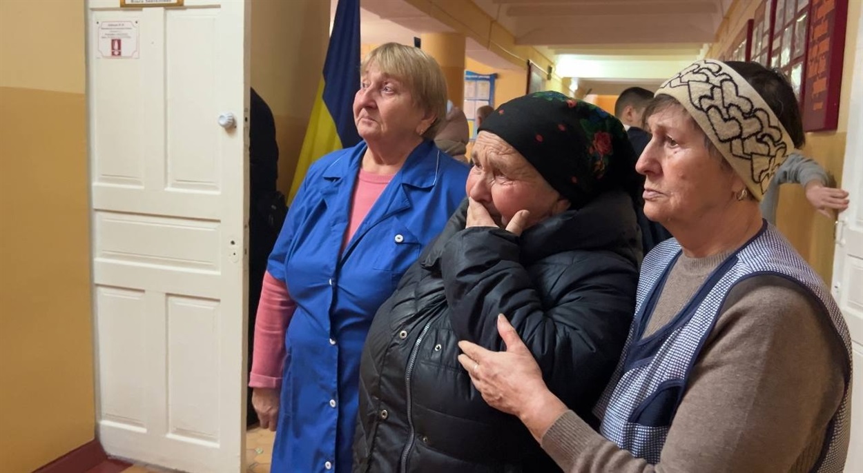 Під час відкриття меморіальні дошки  загиблим захисникам України Мирне Одещина