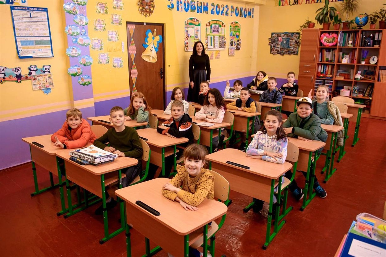 Юлія Лєонова зі своїми учнями