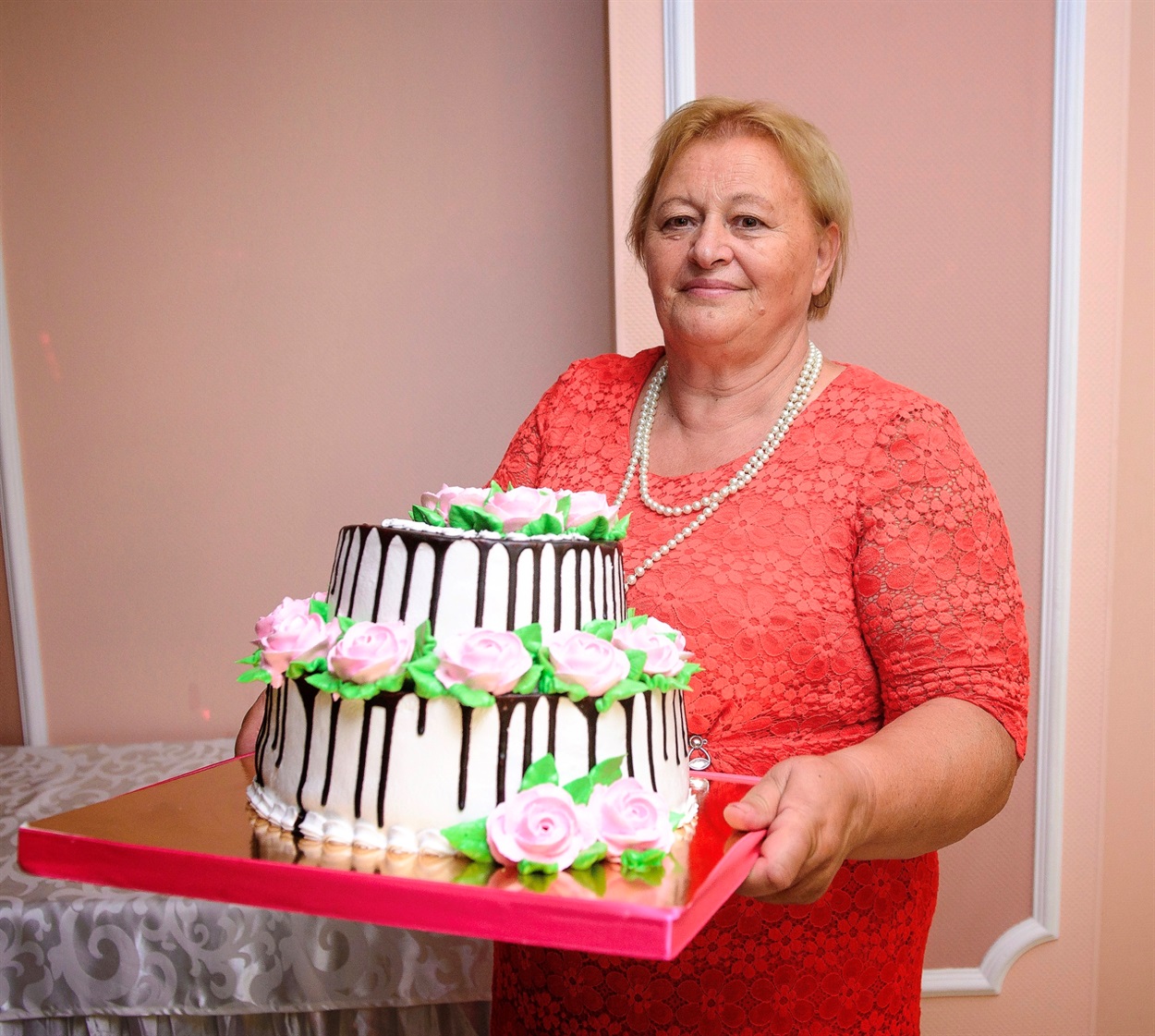 Алла Василівна під час святкування свого останнього ювілею 75 років