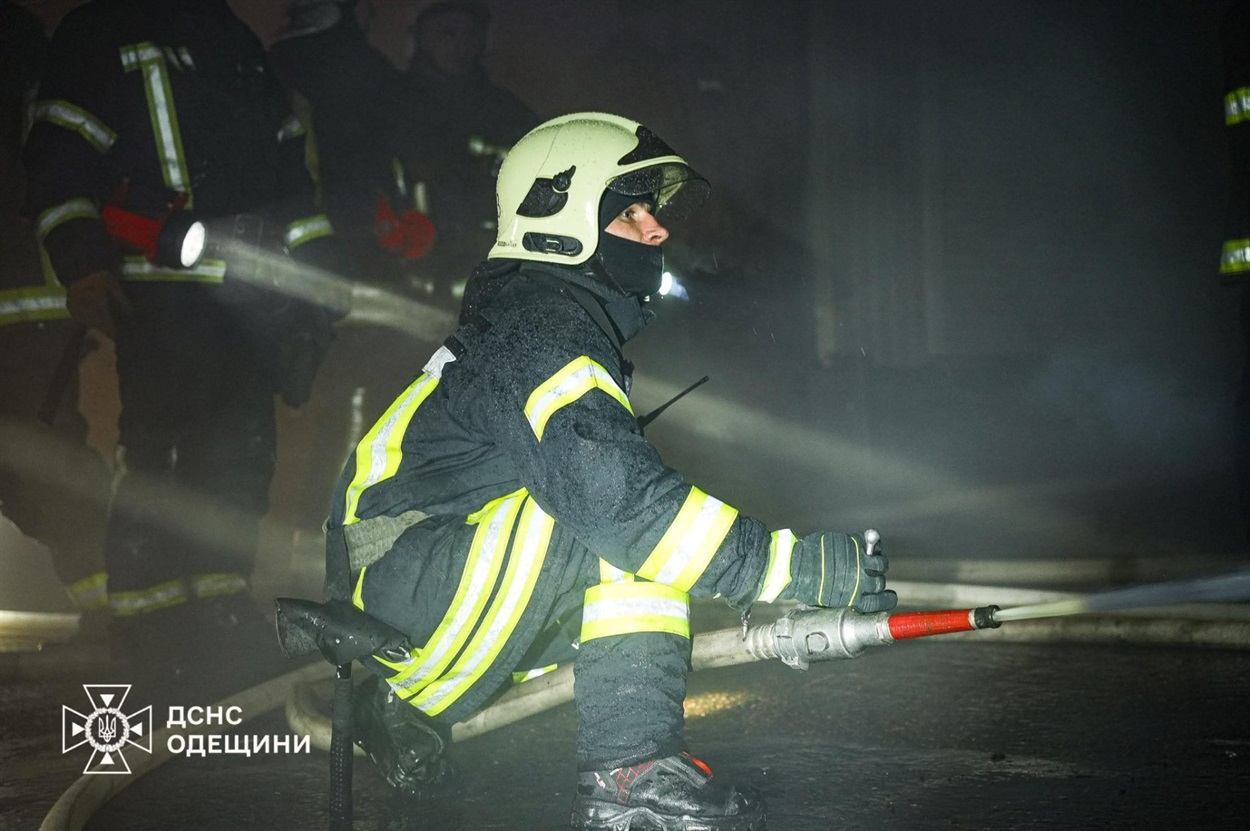 Сильна пожежа на території ринку "7 кілометр"