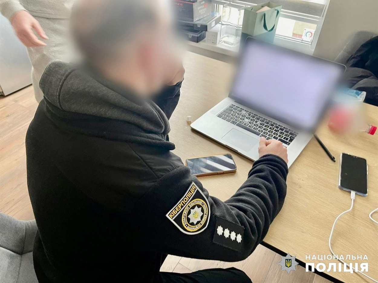 Обшуки у підозрюваного 