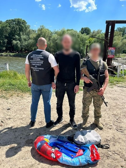 Річкою, на надувному матрасі одесит планував потрапити до Молдови 
