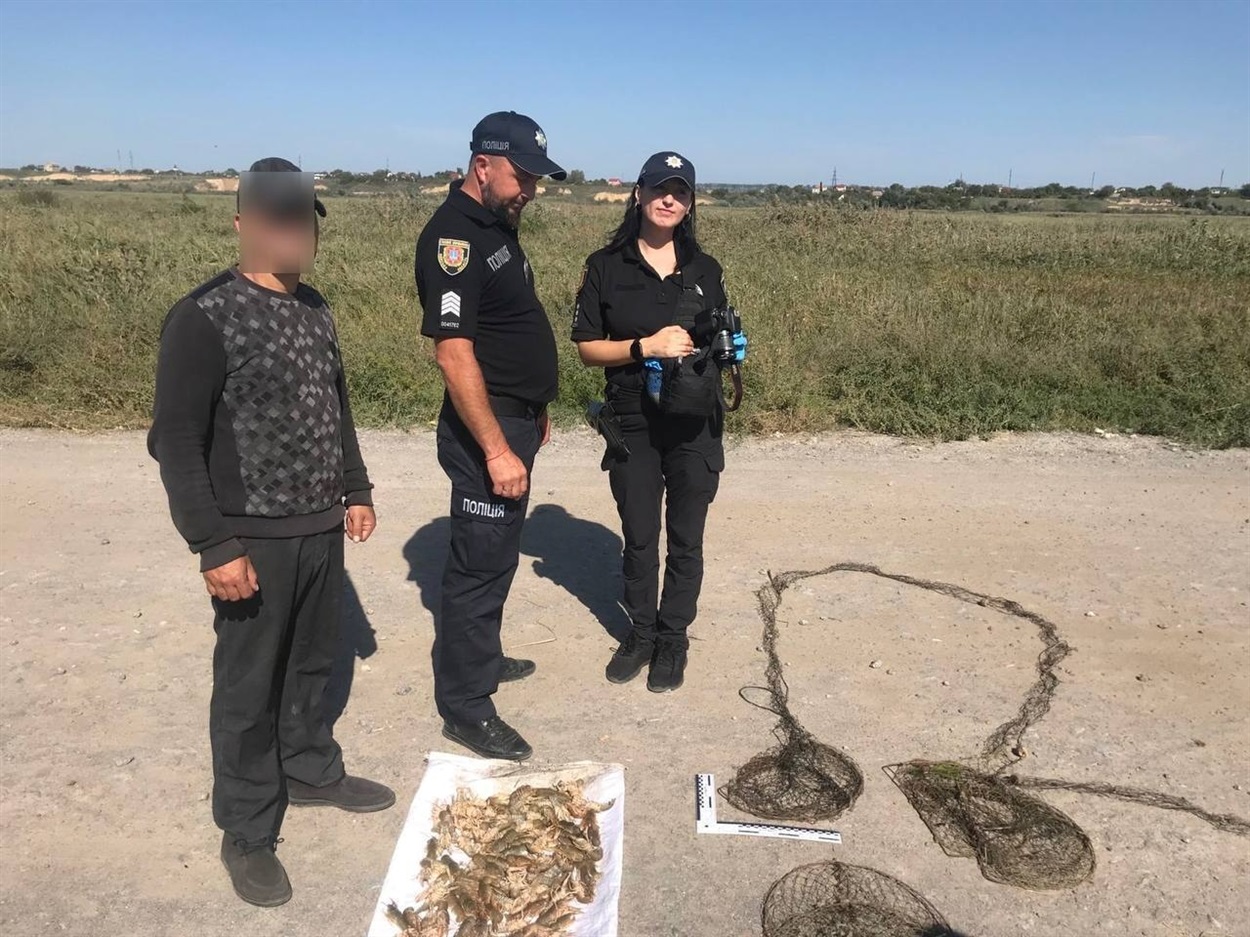 У Маяках Одеського району спіймали браконьєра з раками 