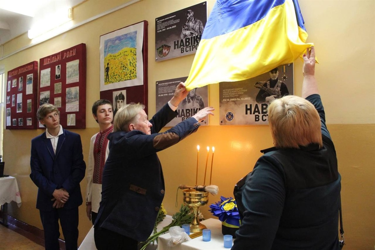 Під час відкриття меморіальної дошки загиблому Герою у Мирному