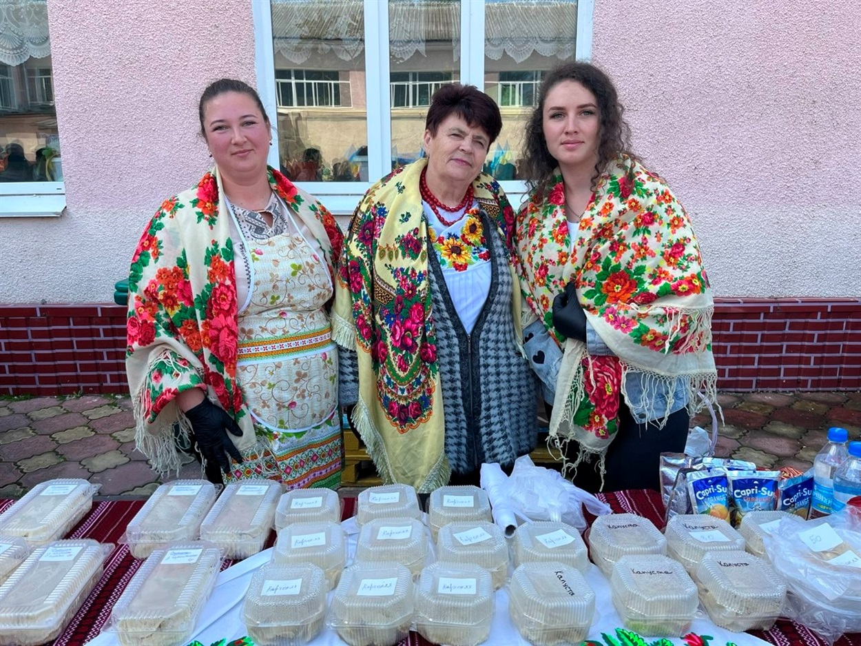 Благодійний ярмарок
