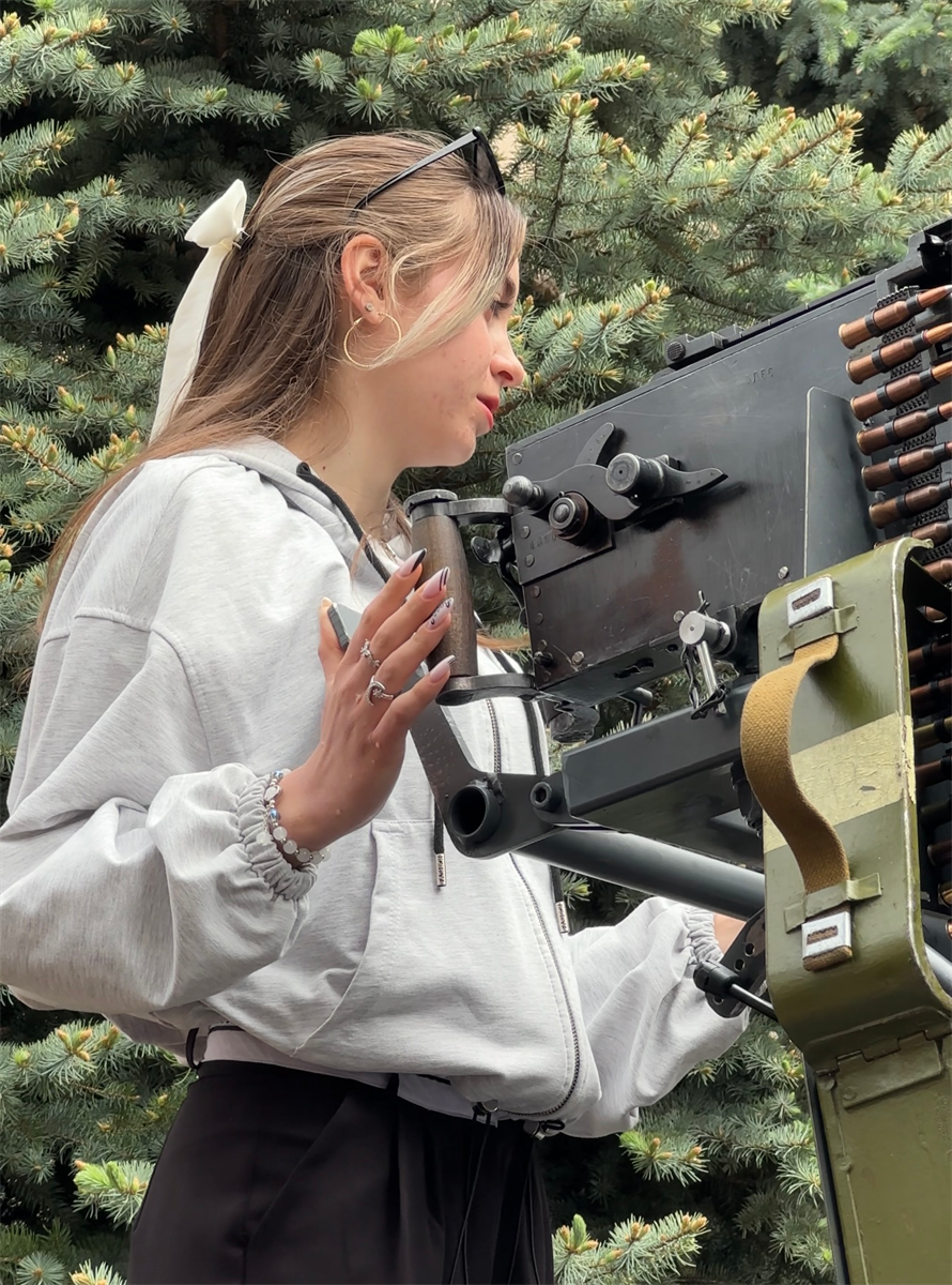 Під час заходу для студентів юридичного коледжу від членів ДФ ОМТГ "Муніципальна варта Одеси"