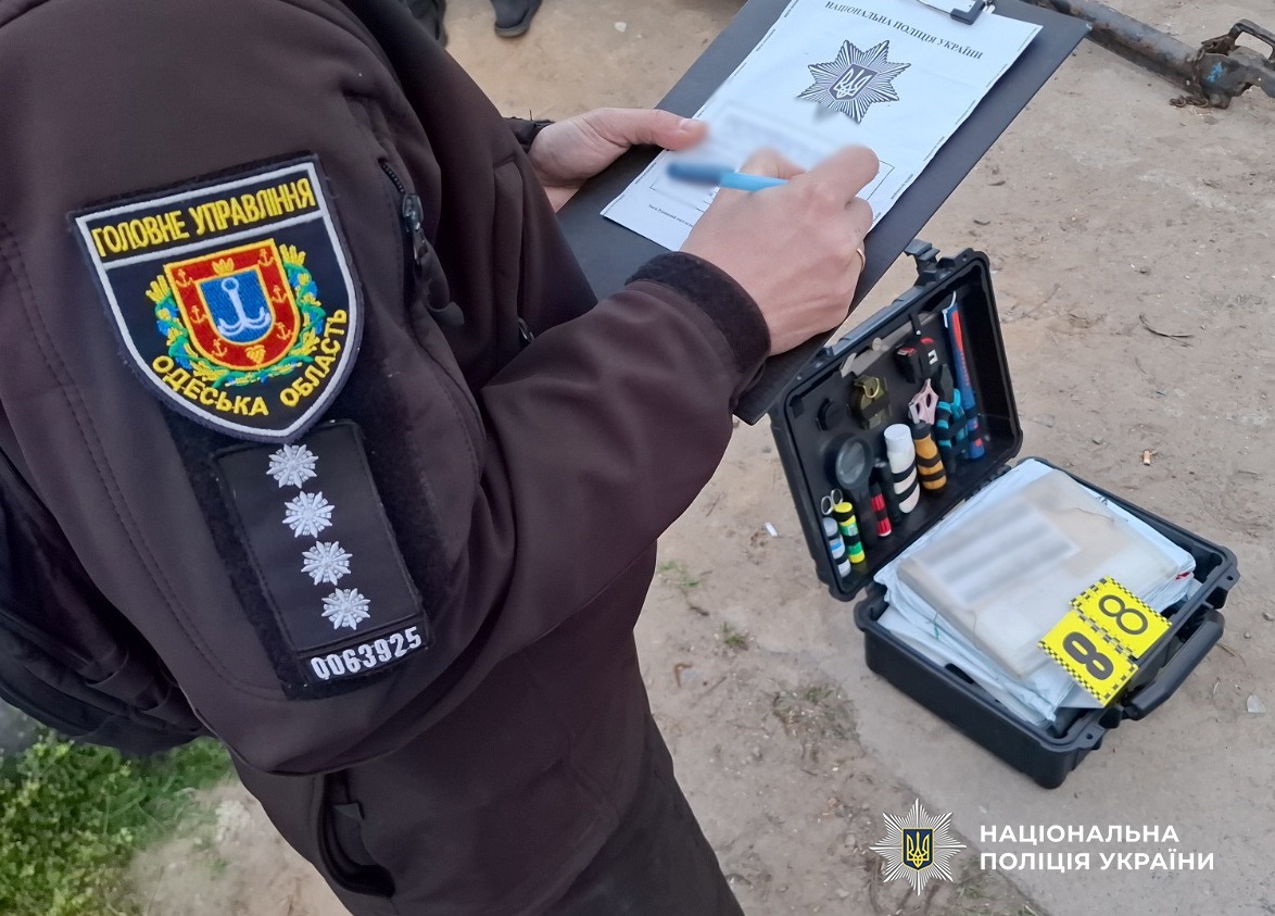 Судитимуть чоловіка, який кинув у людей учбову гранату, Одещина 