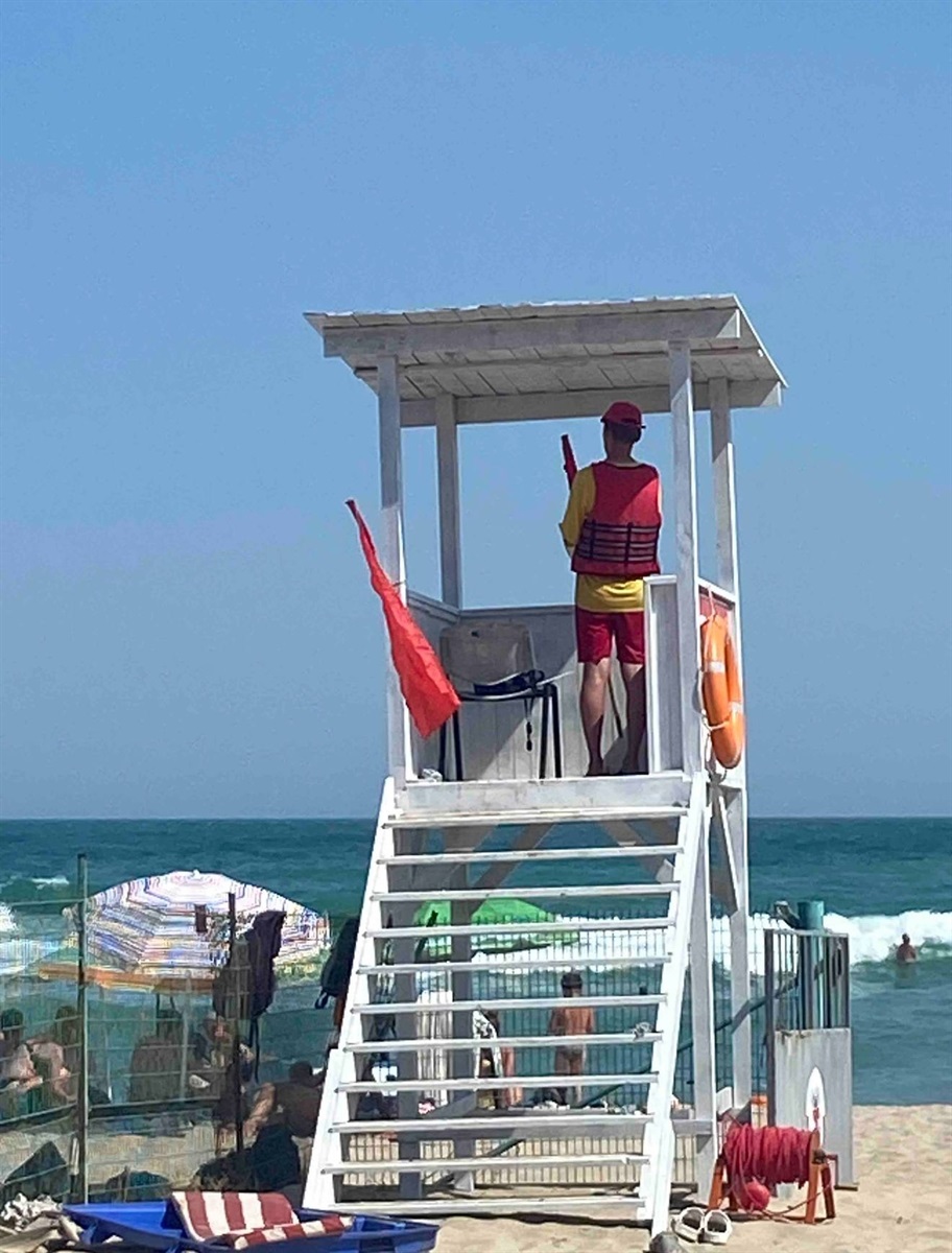 На Одещині дуже неспокійне море, купатися заборонено 