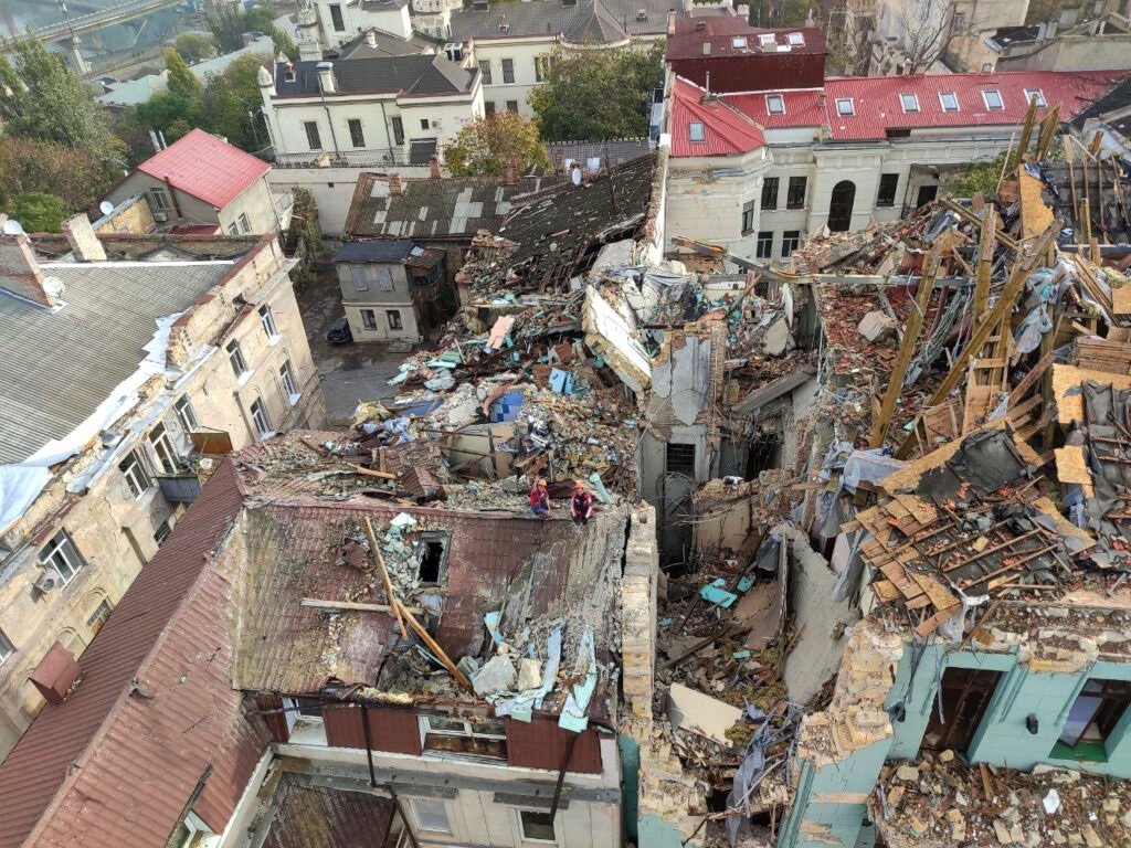 Пам’ятка архітектури Одеси: будинок № 4 по вул. Преображенська в Одесі, зруйнований під час російської атаки 23 липня 2023 року. 