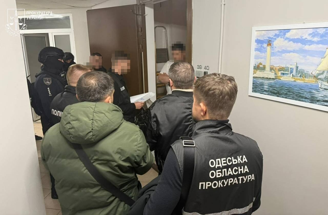 Труханову та восьми посадовцям оголосили підозри через загибель людей під час негоди