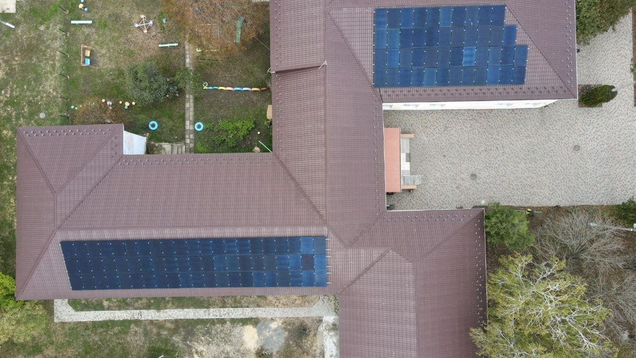 Сім шкіл Одещини тепер мають сонячні панелі та акумулятори