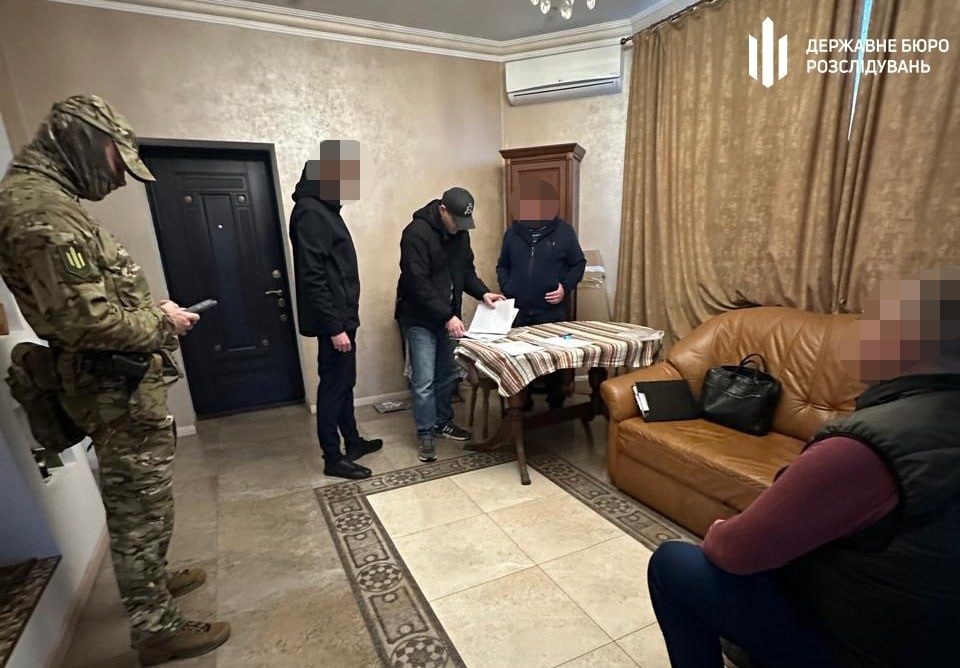 Шахрайство з нерухомістю: екссудді та рестораторам з Одеси оголосили підозру за привласнення квартир
