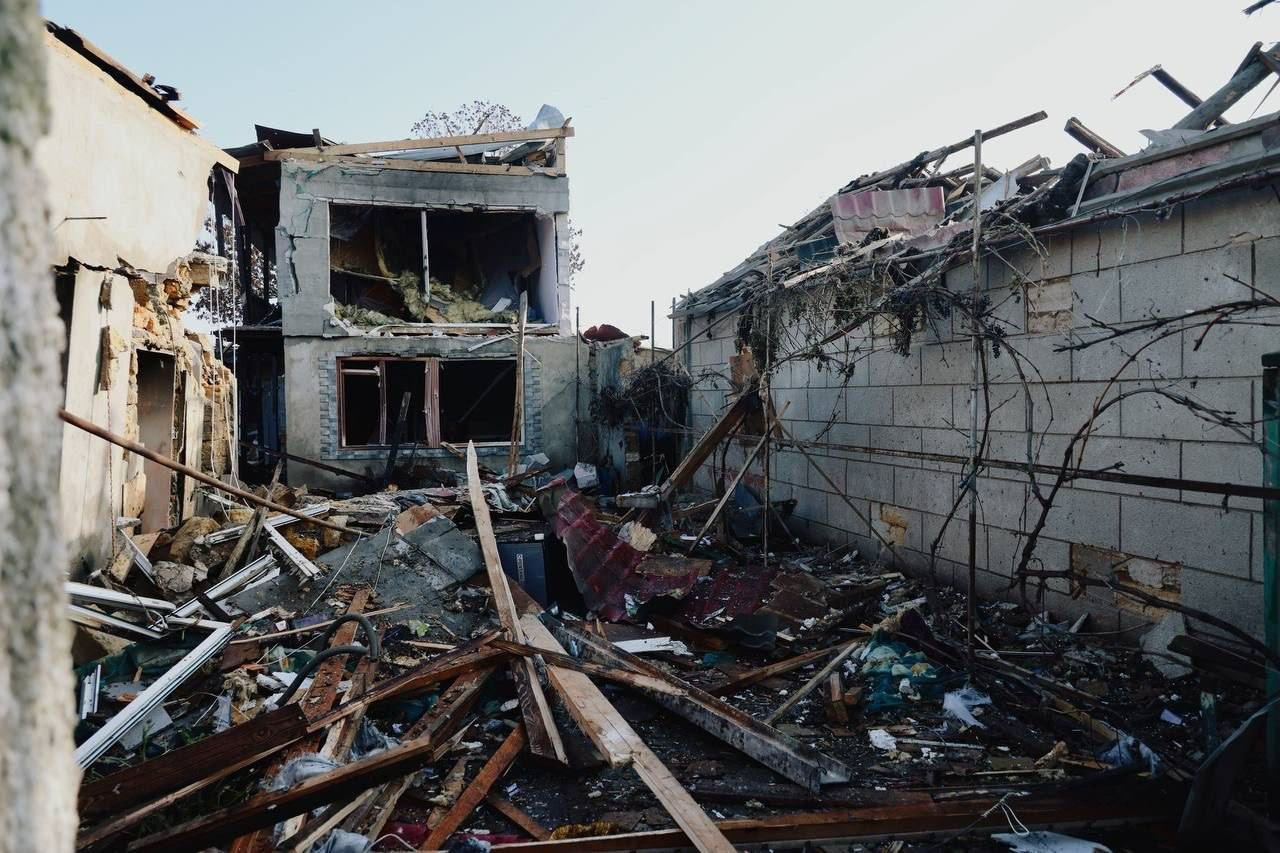💔Атака на Одесу: п’ятеро постраждалих і понад 30 зруйнованих та пошкоджених будинків