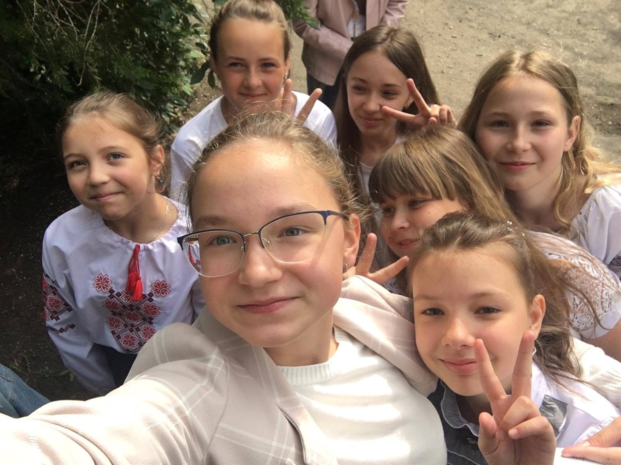 У Біляївці, у ліцеї №3 «запустили машину часу» і показали, який вигляд має щастя