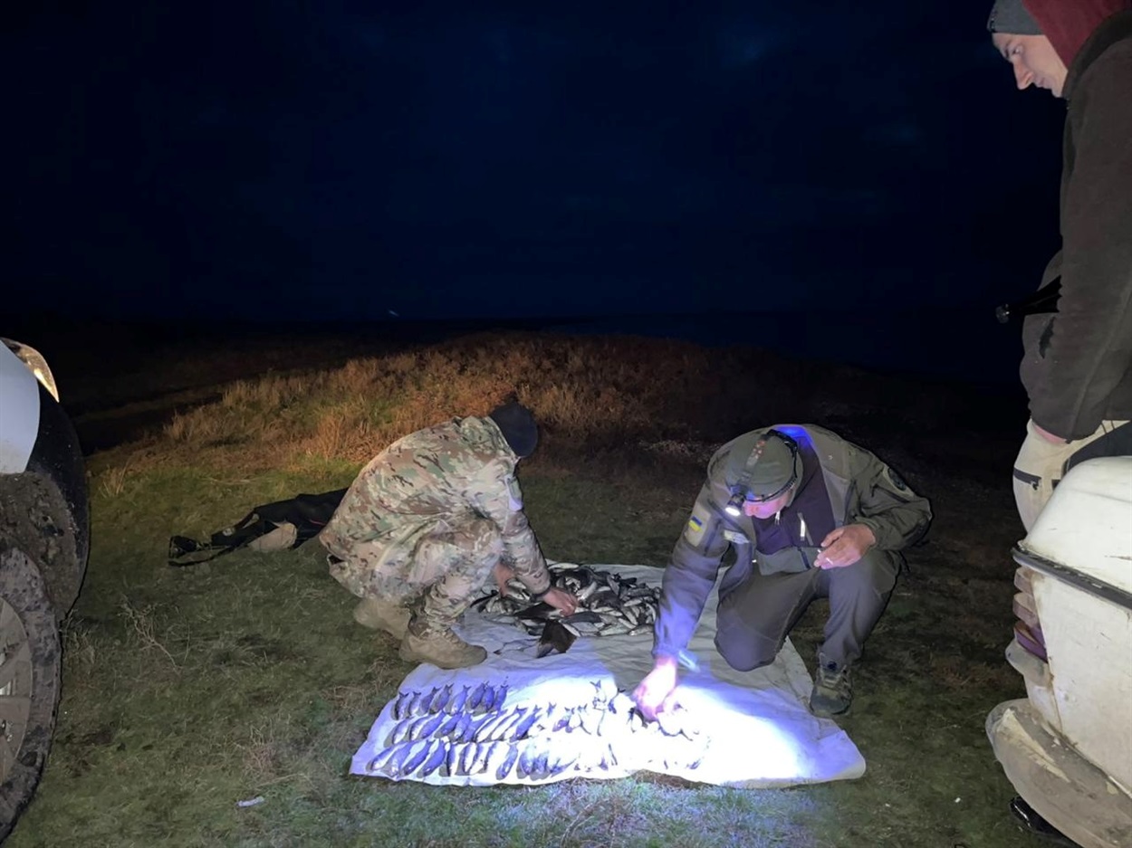 Наловив камбали і кефалі на 8 млн: на Одещині спіймали браконьєра