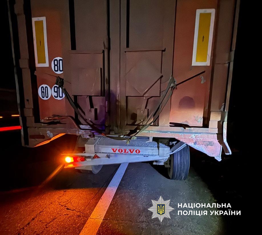 Смертельна ДТП в Одеському районі: загинула водійка, пасажирка — в лікарні