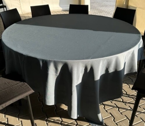 https://rent.vira-kiev.com.ua/uk/product-category/tekstil/skaterti-na-stoly/
