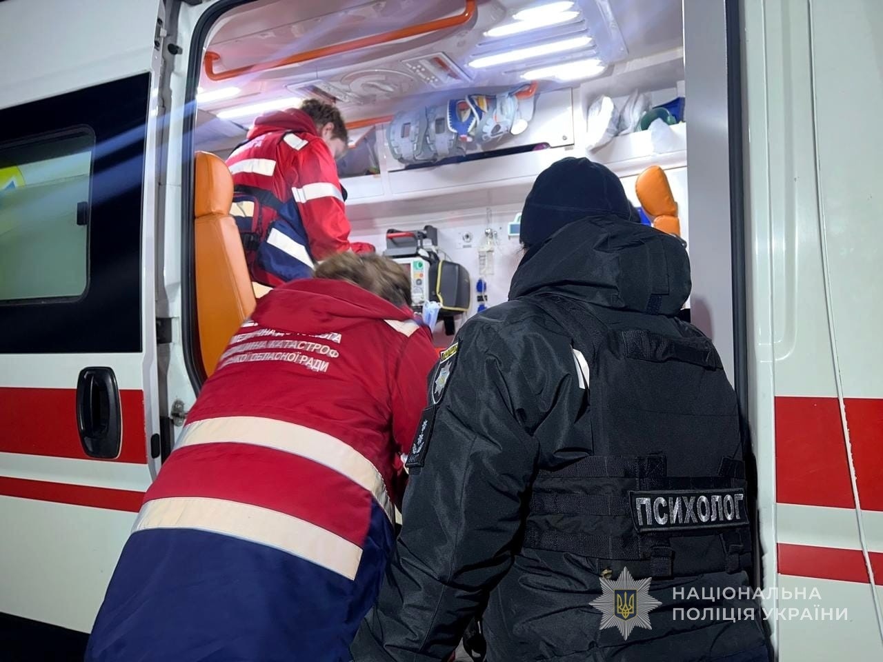 Ворожа атака дронами по Одесі: п’ятеро цивільних поранені, поліція фіксує злочин армії рф