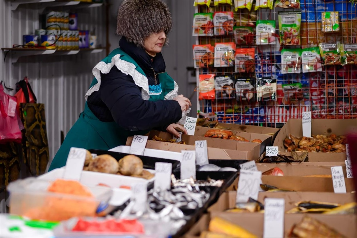 Морози не завадили торгівлі: огляд цін на продукти на Біляївському ринку у січні