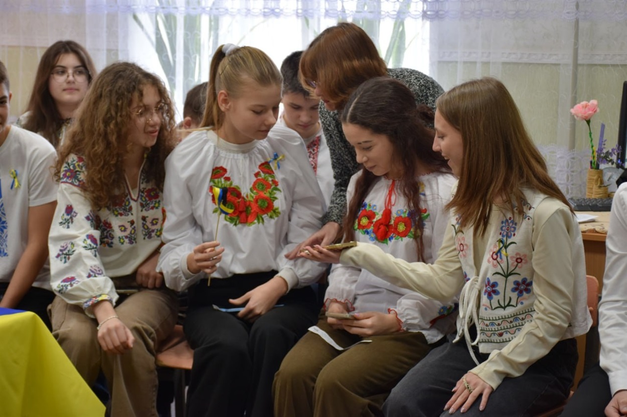 Ліцеїсти з різних громад України об’єдналися у Біляївці: це був онлайн-міст єднання