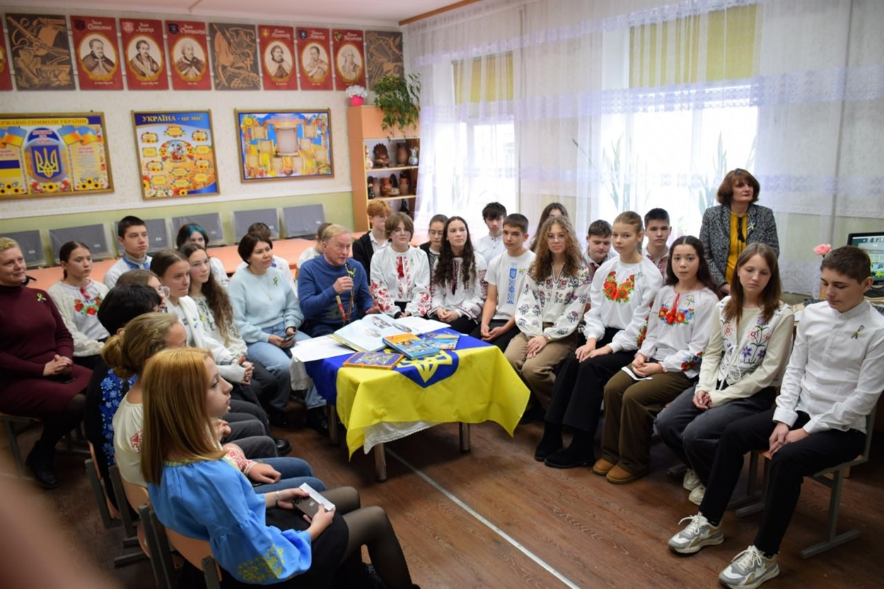 Ліцеїсти з різних громад України об’єдналися у Біляївці: це був онлайн-міст єднання