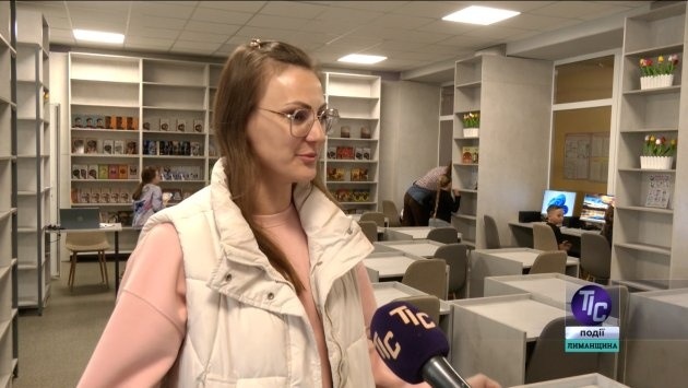 Якою може бути шкільна бібліотека: у Причорноморському ліцеї відкрили сучасний простір