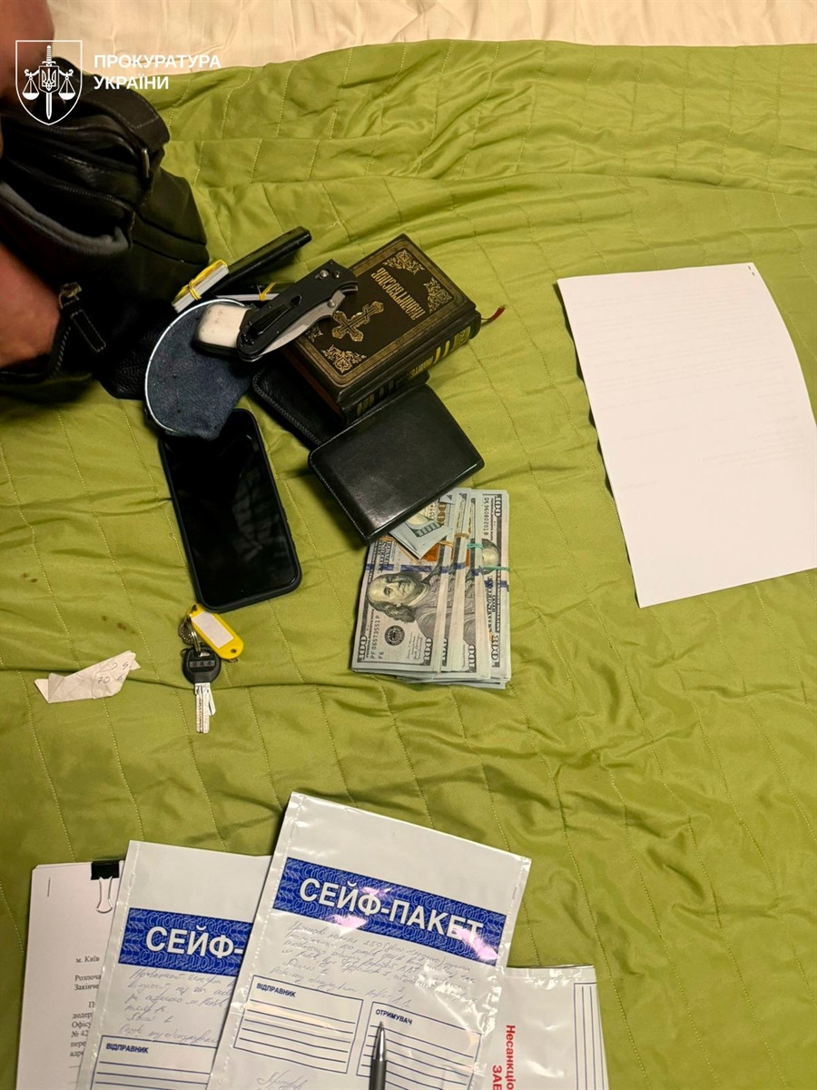 П’ятьом посадовцям Нацполіції повідомили про підозру у справі про «кришування» порноофісів