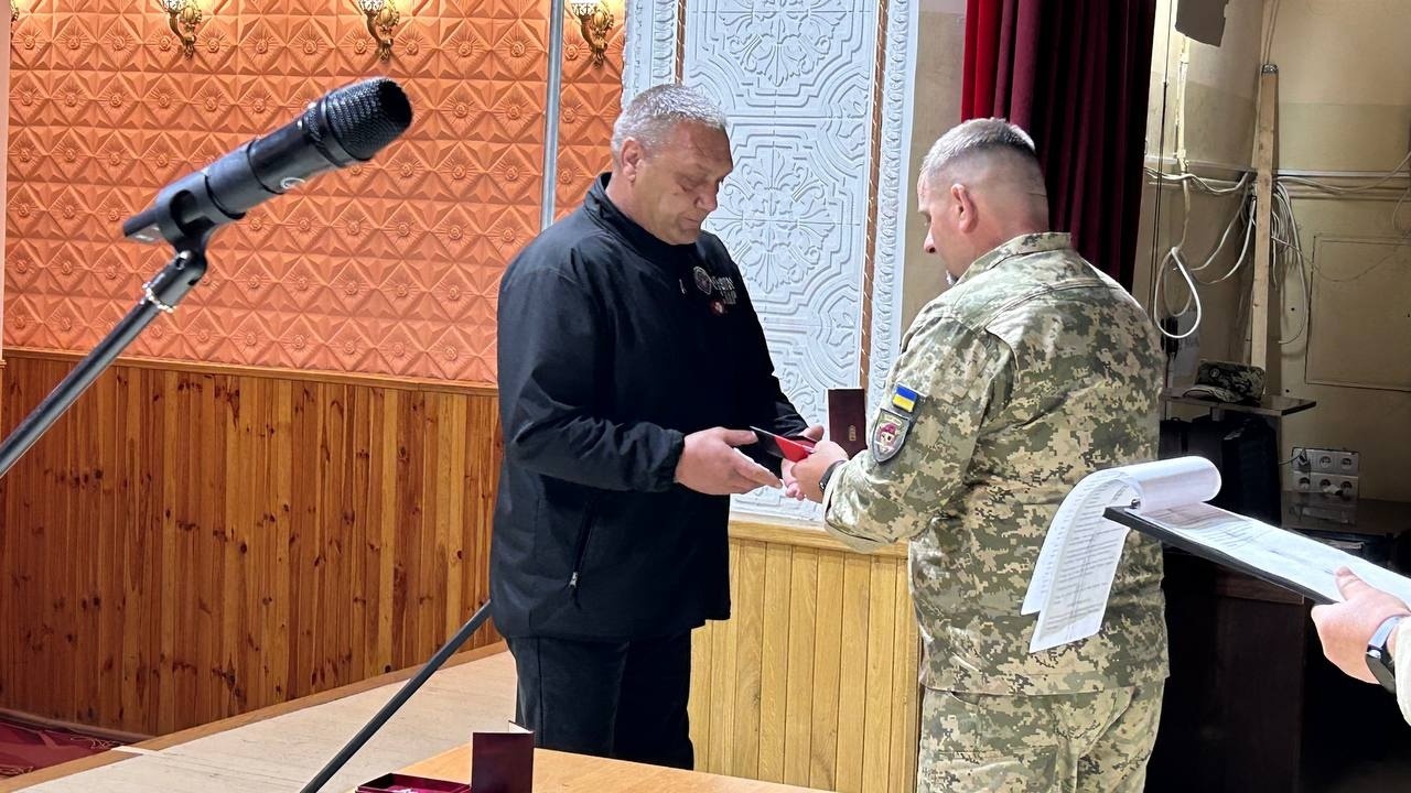 Родинам загиблих військових з Одещини вручили державні нагороди та відзнаки посмертно