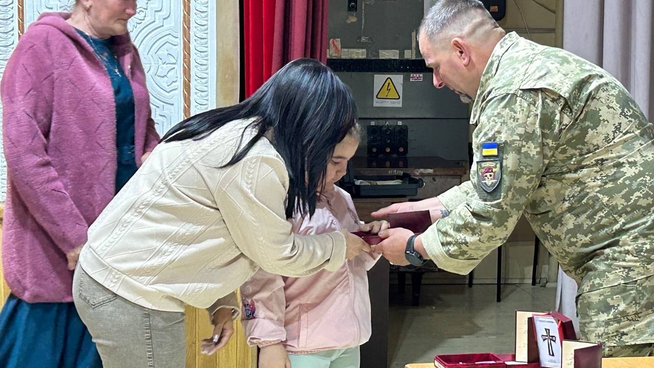 Родинам загиблих військових з Одещини вручили державні нагороди та відзнаки посмертно
