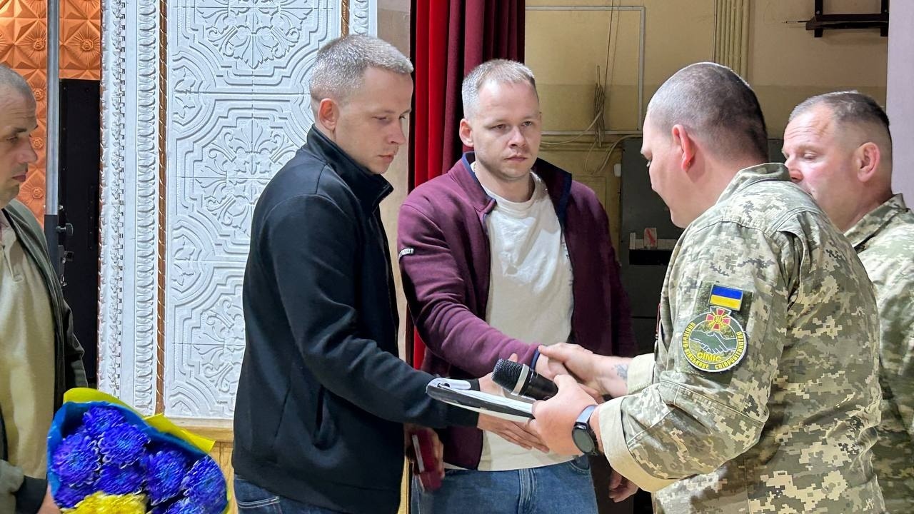 Родинам загиблих військових з Одещини вручили державні нагороди та відзнаки посмертно