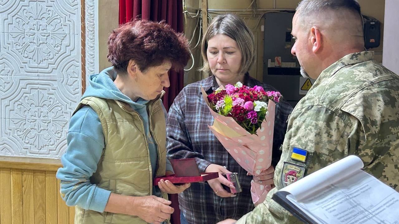 Родинам загиблих військових з Одещини вручили державні нагороди та відзнаки посмертно