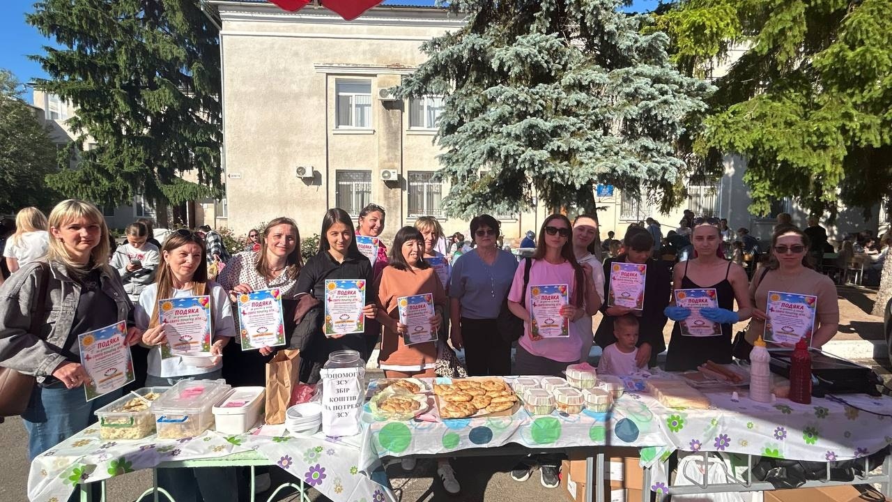 Концерт, майстер-класи та ярмарок для ЗСУ: у Біляївці відсвяткували початок літа