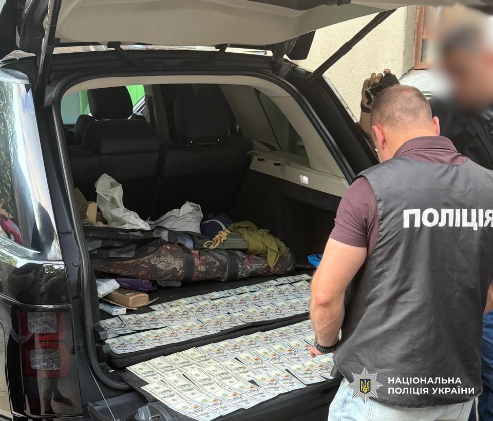 На Одещині затримали посадовця військової частини за підозрою в торгівлі впливом на ТЦК