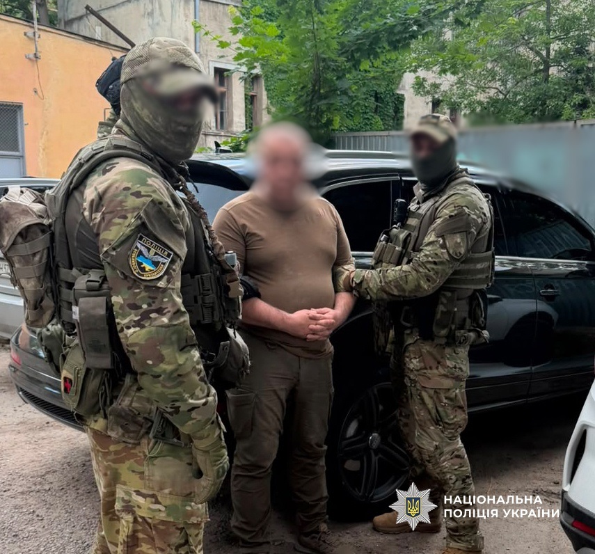 На Одещині затримали посадовця військової частини за підозрою в торгівлі впливом на ТЦК