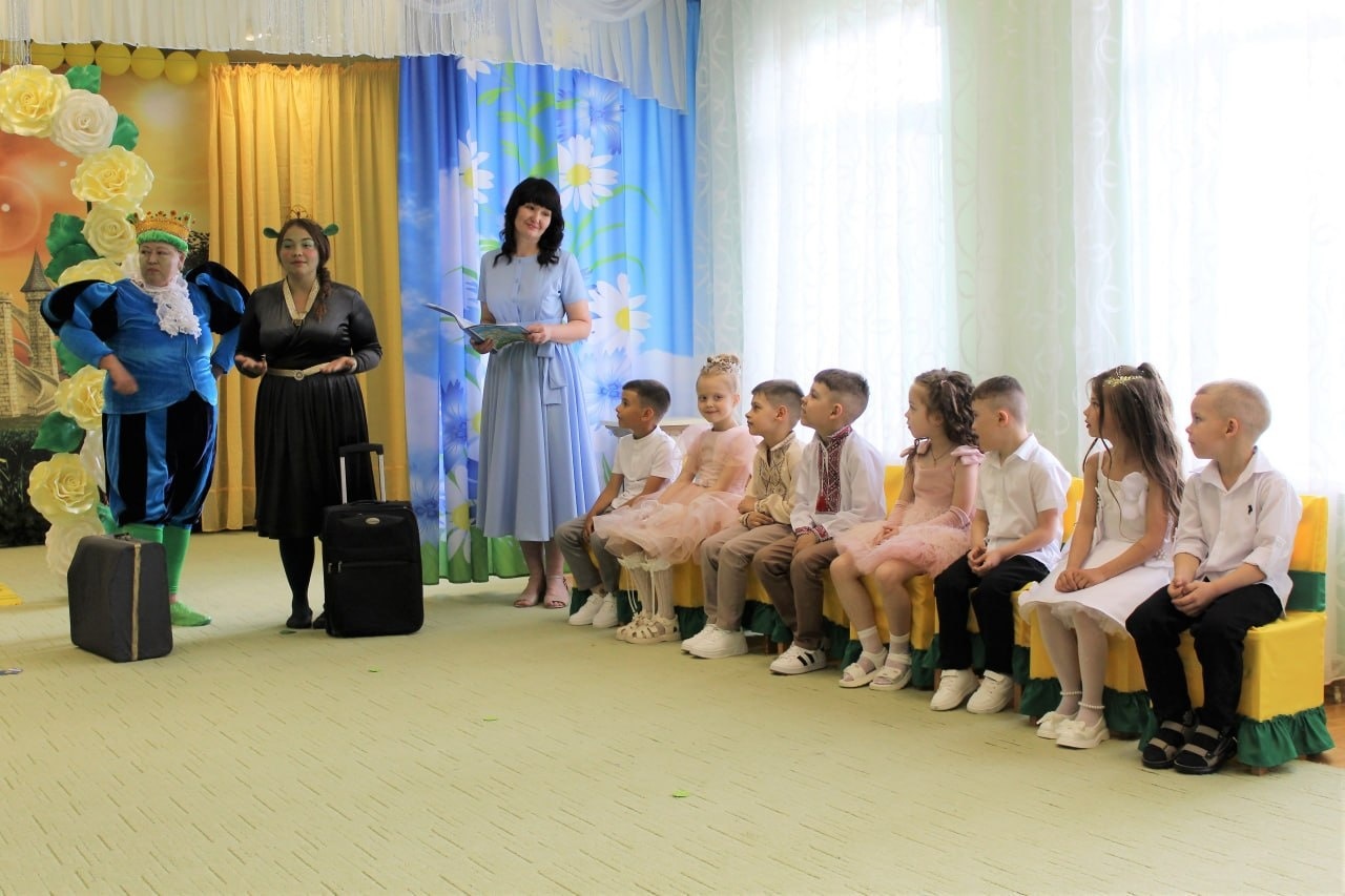 У Біляївці майбутні першокласники попрощалися з дитсадком «Капітошка»