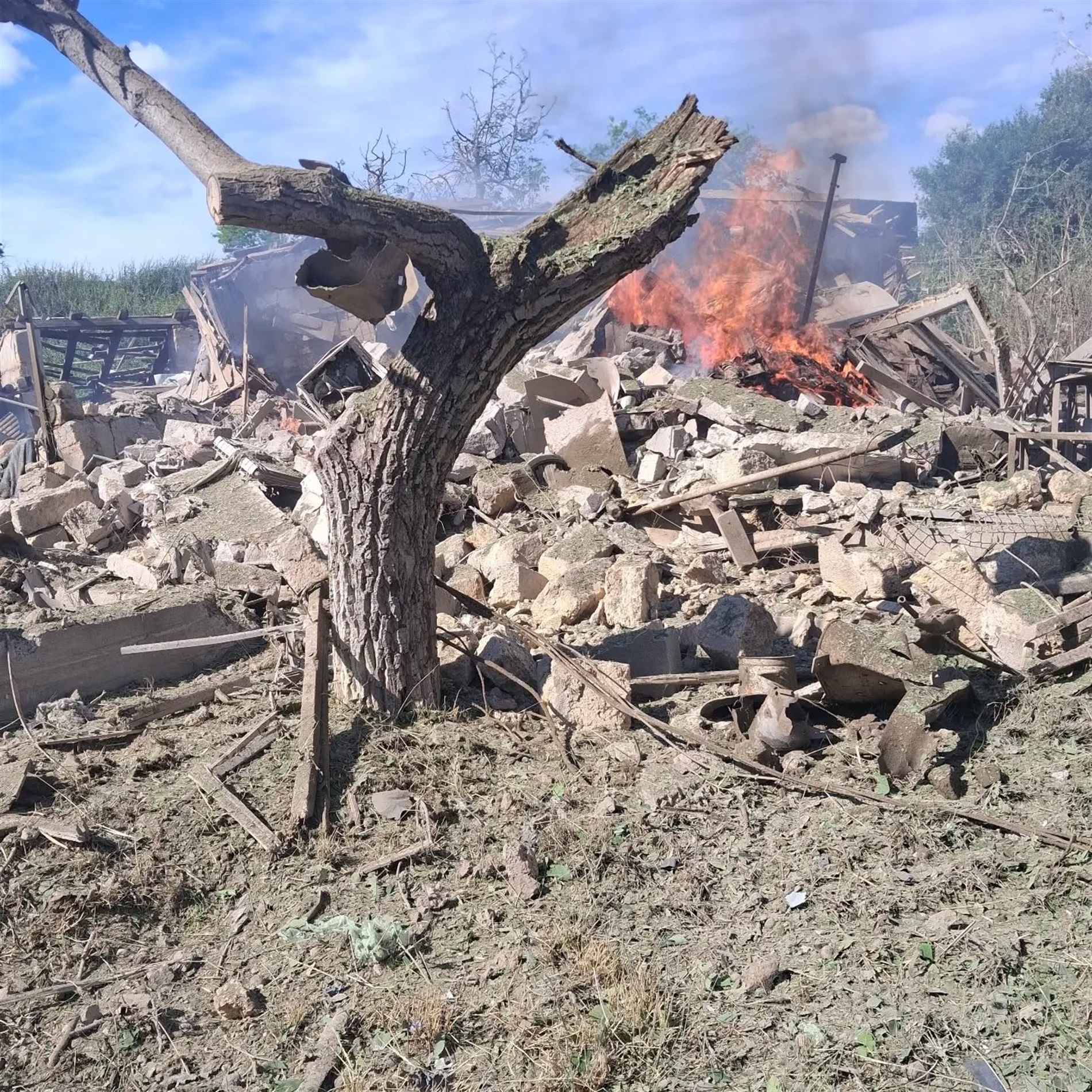 Біляївка.SOS: ворожа ракета вщент знищила будинок екологині з Маяків Юлії Тернової