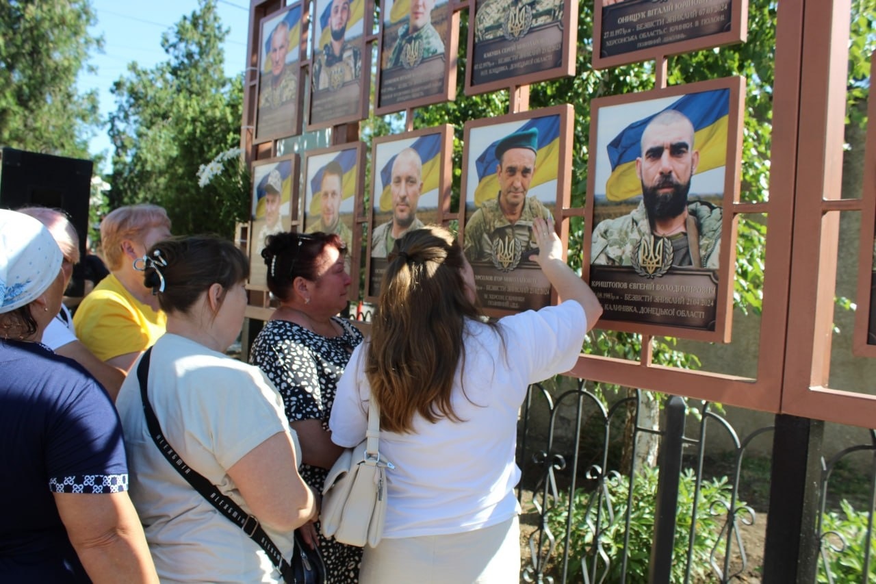 У Біляївці створили Алею віри та надії для родин зниклих безвісти захисників