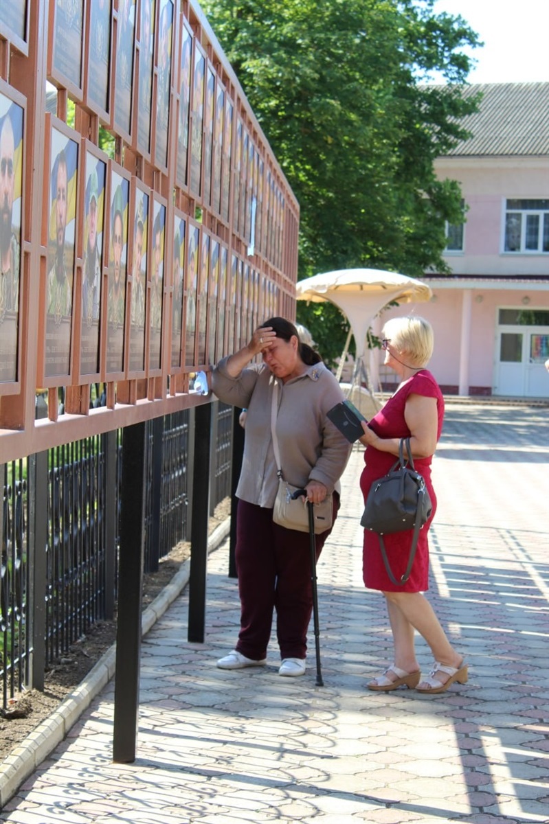 У Біляївці створили Алею віри та надії для родин зниклих безвісти захисників