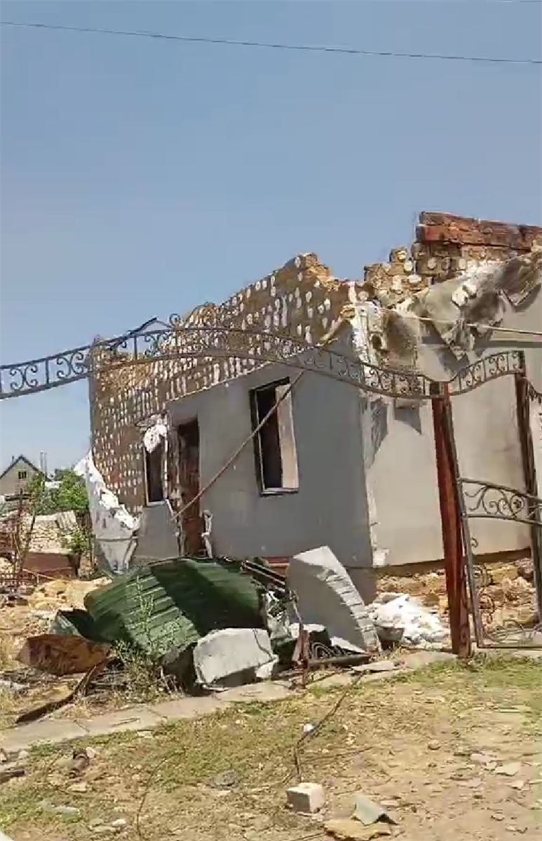 «Ми, мабуть, єдині, хто ще їздить»: біляївські волонтери привезли гуманітарну допомогу на Херсонщину