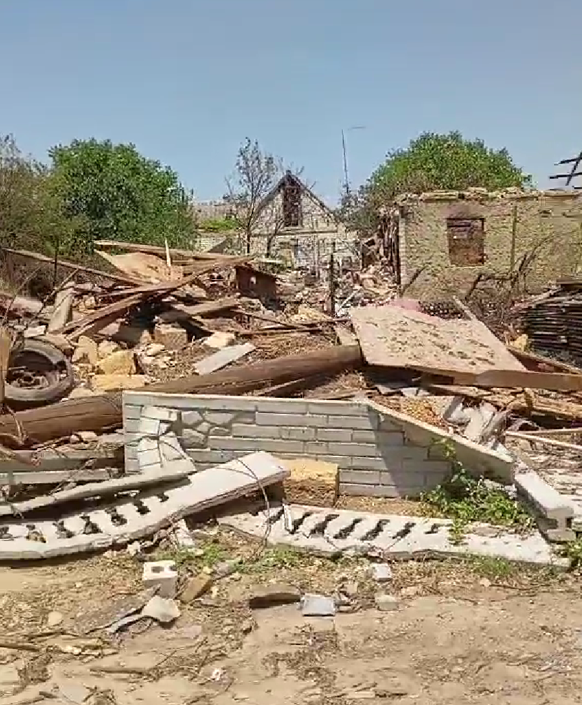 «Ми, мабуть, єдині, хто ще їздить»: біляївські волонтери привезли гуманітарну допомогу на Херсонщину