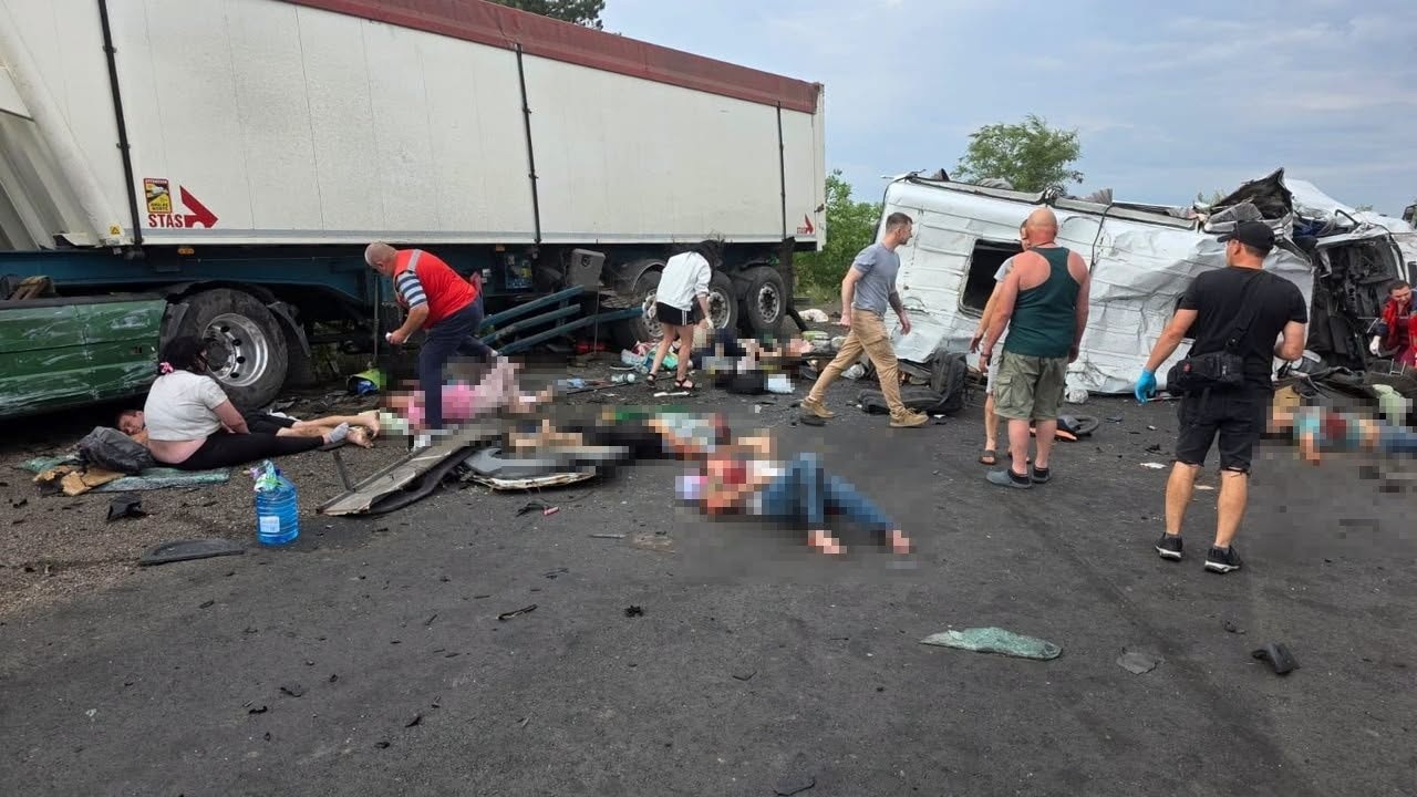 Смертельна ДТП на трасі Одеса-Миколаїв: 12 загиблих, водія-втікача затримали