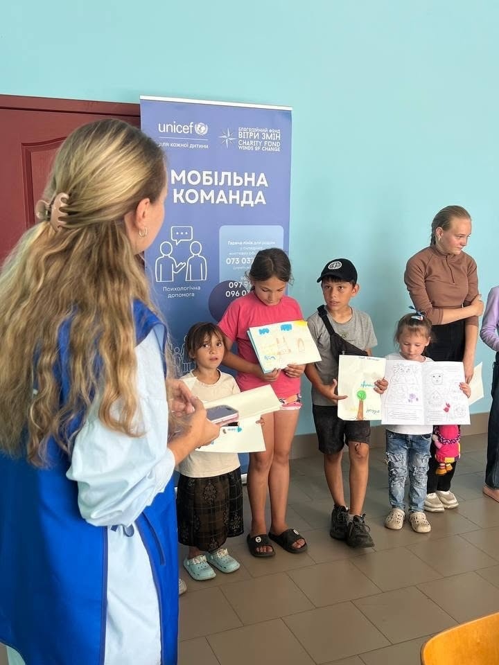 У Градениці приїздила мобільна команда: як допомагали родинам