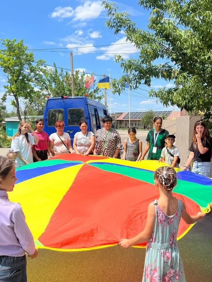 У Градениці приїздила мобільна команда: як допомагали родинам
