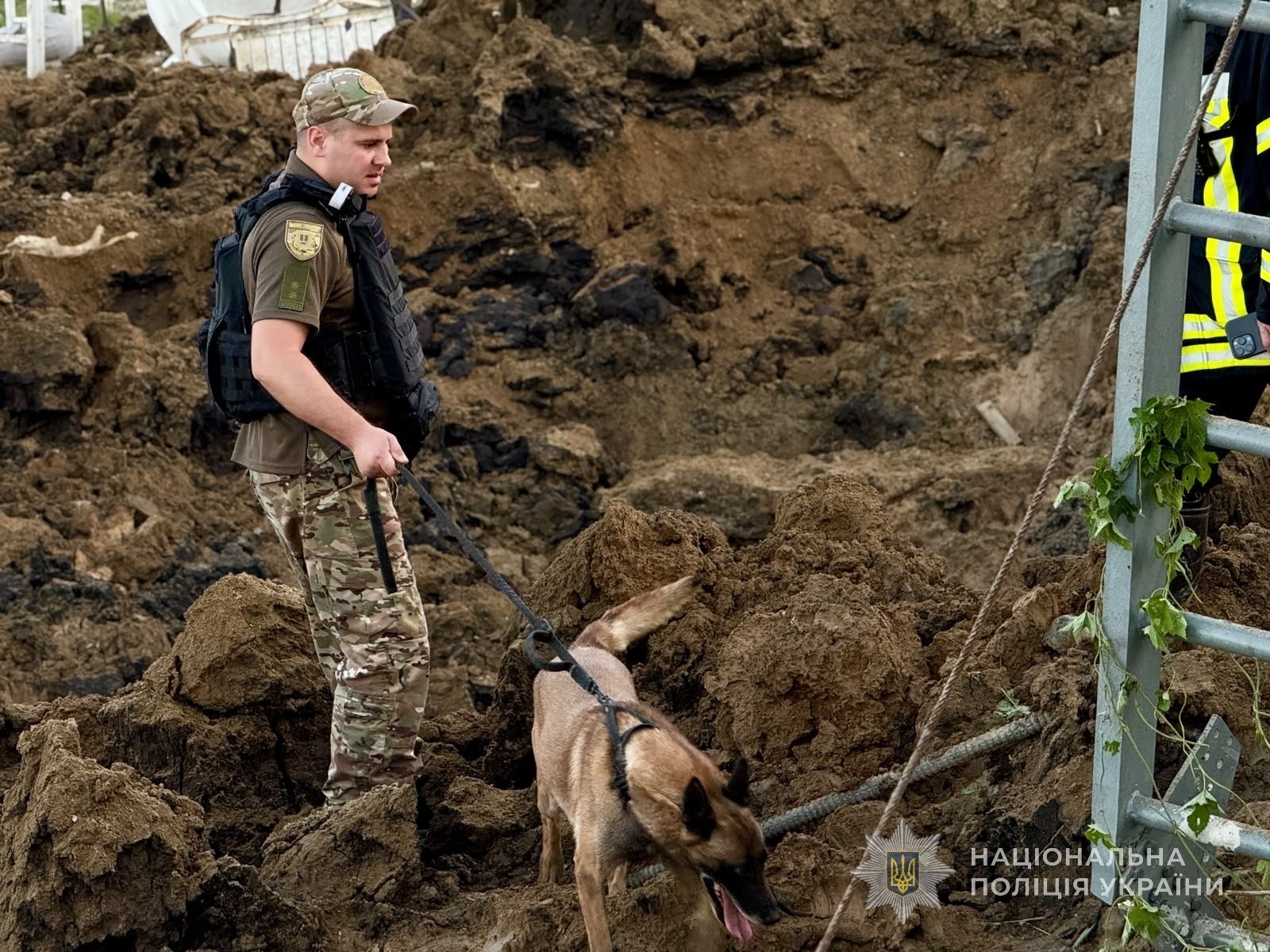 Ракетний удар по Одеському району ввечері 18 липня: загинув підліток, є поранені