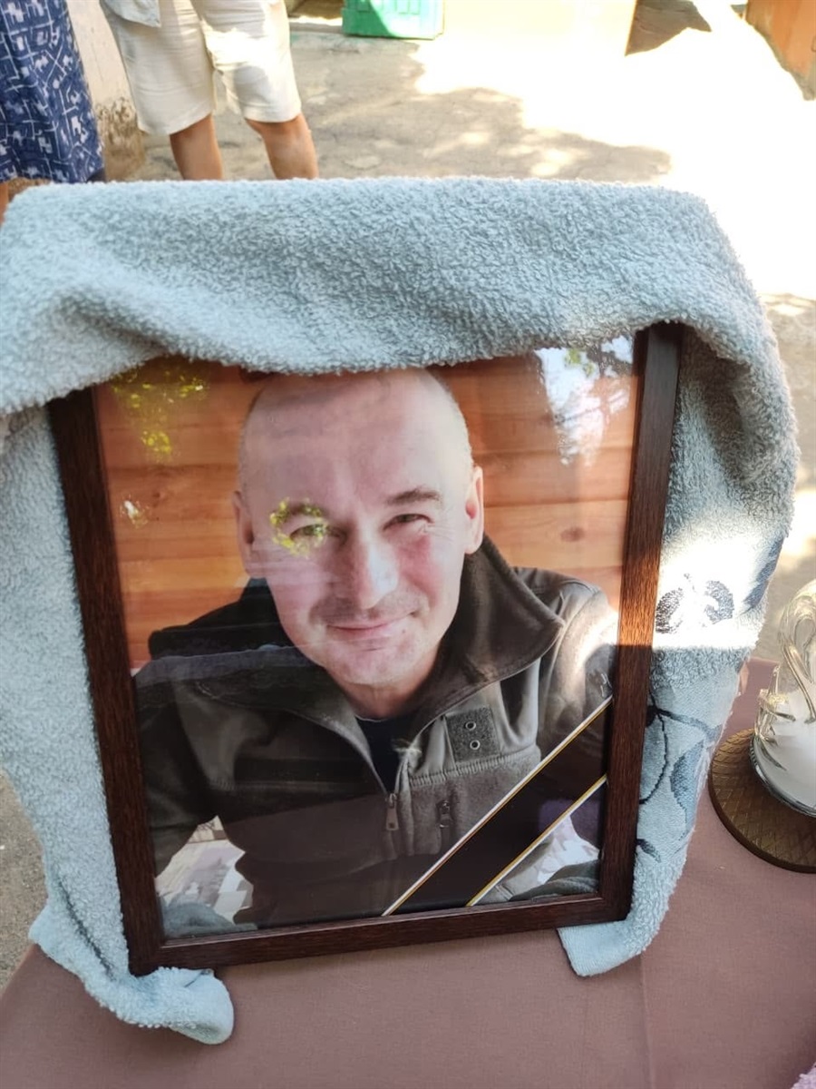 Помер ветеран, поет і бджоляр Ігор Карташел: у Широкій Балці відбулося прощання