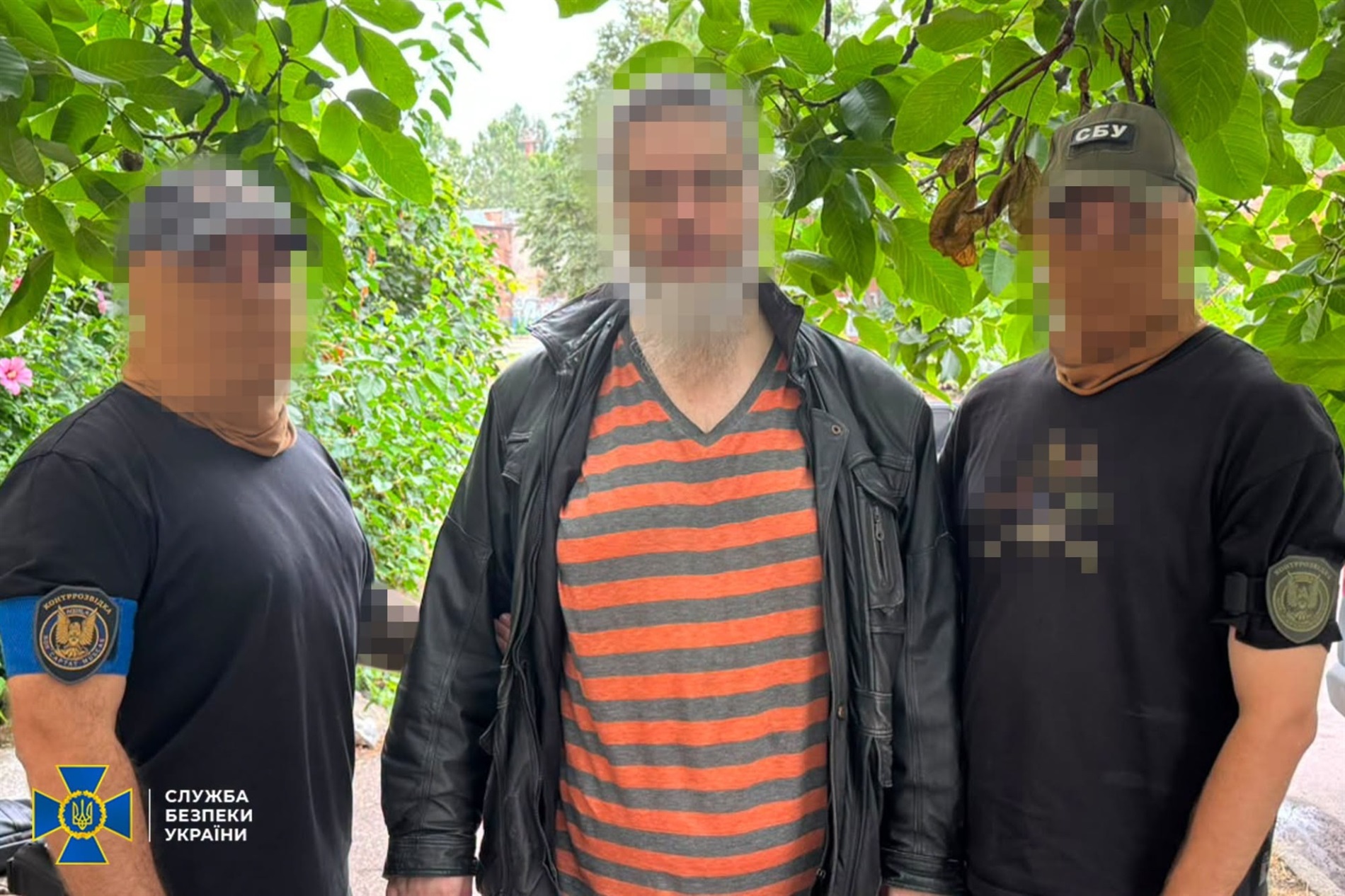 Зливав координати військових в Одесі: СБУ схопила одесита, який наводив ракети на місто