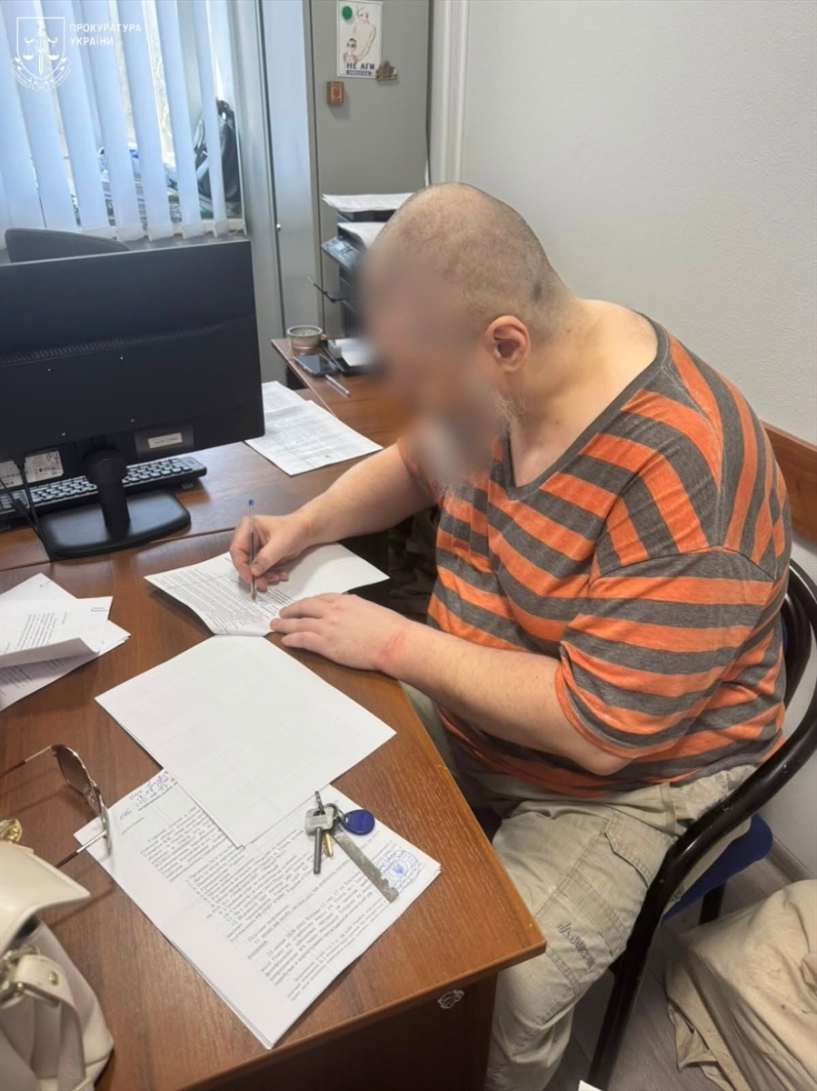 Зливав координати військових в Одесі: СБУ схопила одесита, який наводив ракети на місто