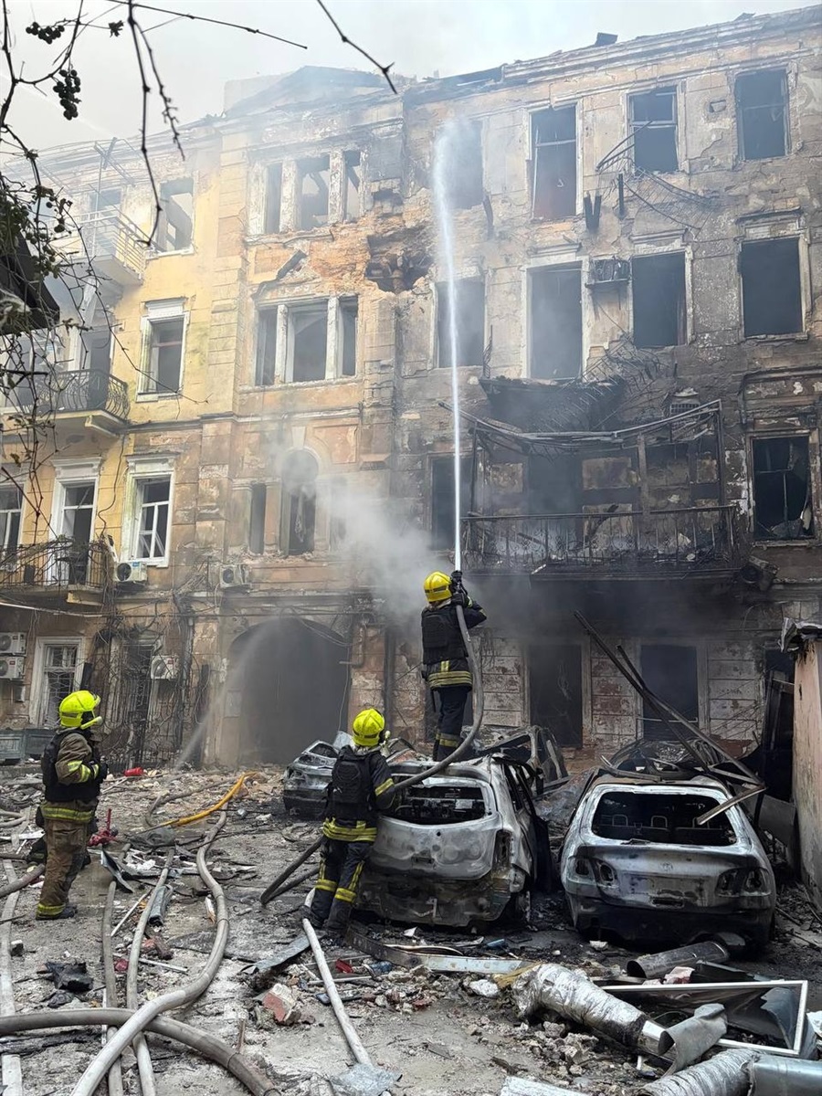 Масована атака на Одещину: в Біляївці чули вибухи, вранці шукали донорів для пораненого військового