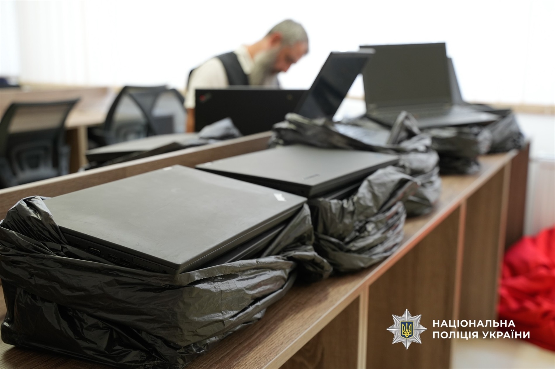 Сотні комп'ютерів і вилучені кошти: в Одесі накрили мережу кол-центрів